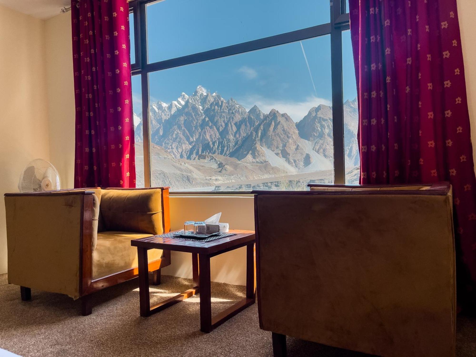 Apex Hotels And Resorts Hussaini Karimabad  ภายนอก รูปภาพ